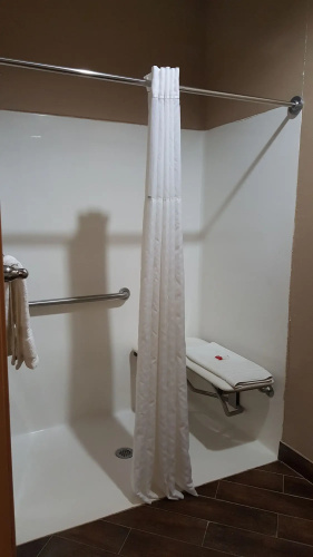 Executive Inn and Suites