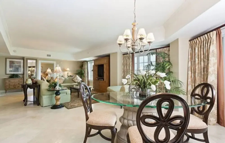 Private Villa 1980