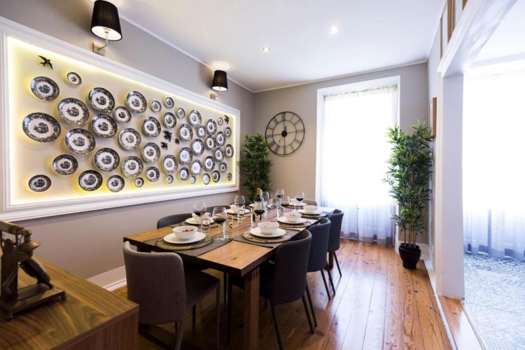 3 Bedrooms Apartment