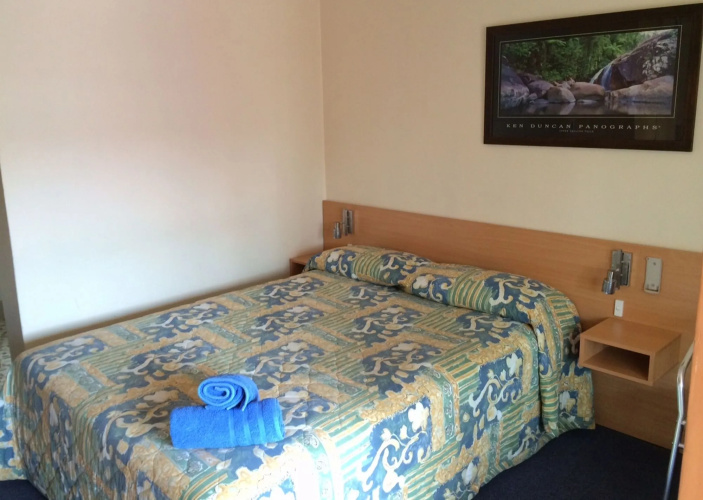 Townhouse Motel