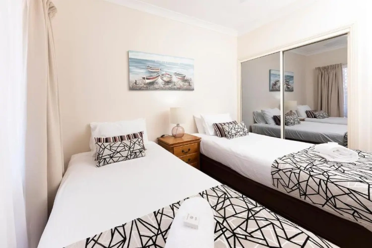1 Bedroom Apartment with balcony and with ocean view