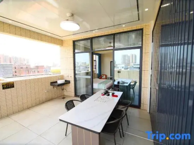 Luoding City Story Hotel