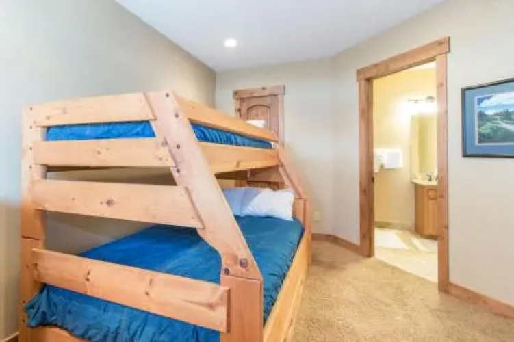 Royal Buffalo Lodge House
