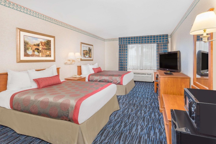 Quadruple Suite