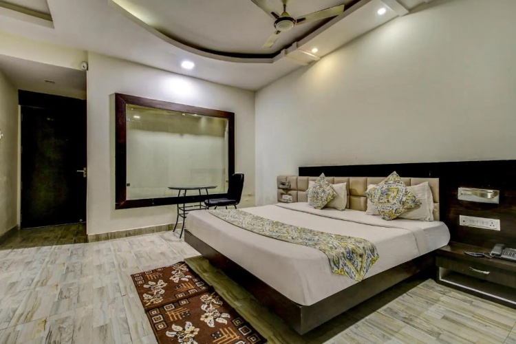 Fabhotel Csfc