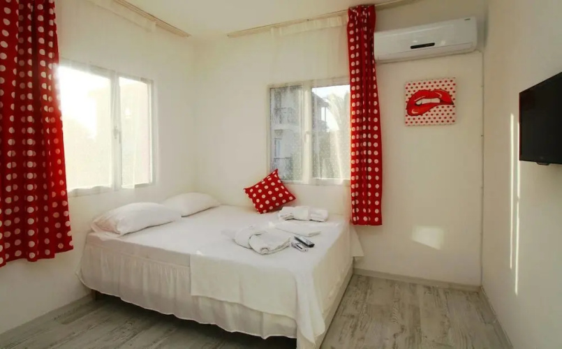 Fullmoon Rooms