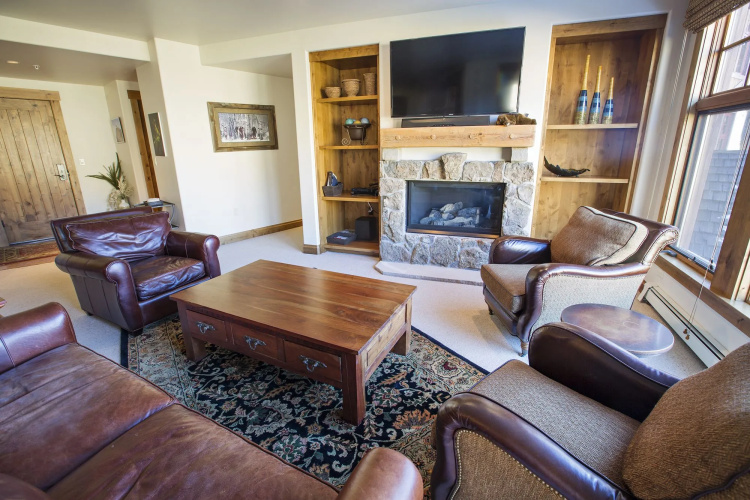 WestWall Lodge