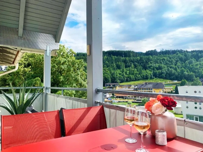 2 Bedrooms Apartment with balcony