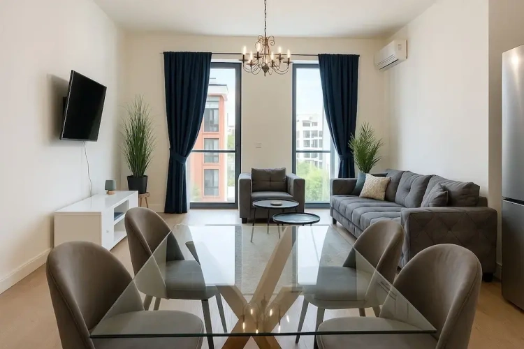Deluxe Apartment