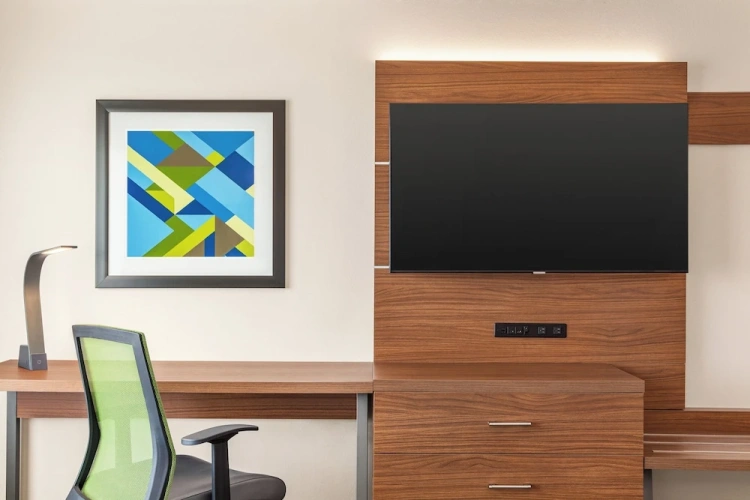1 Bedroom Suite