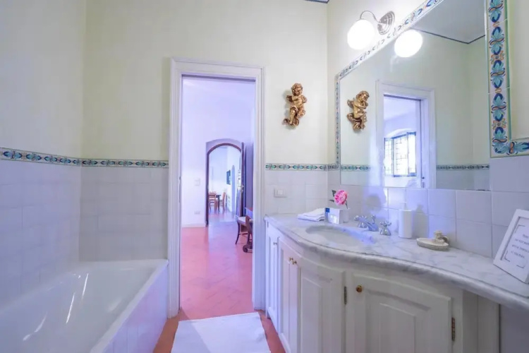 Villa Faccioli Limone With Shared Pool