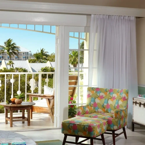 1 Bedroom Suite with balcony and with land view