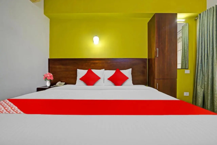 Hotel White House