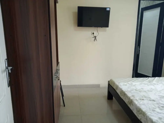Guest House 647