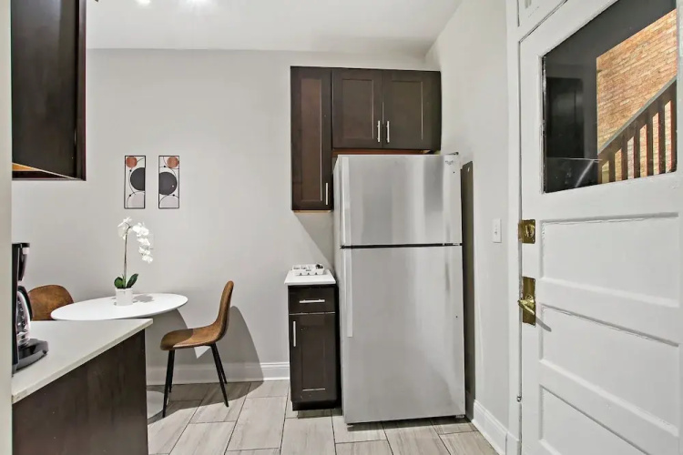 Bright 1BR - Woodlawn 1E