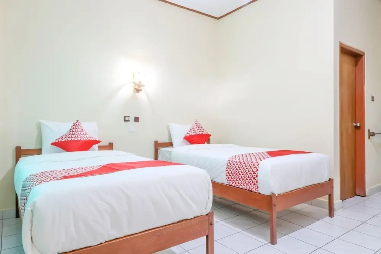 Deluxe Twin room with balcony