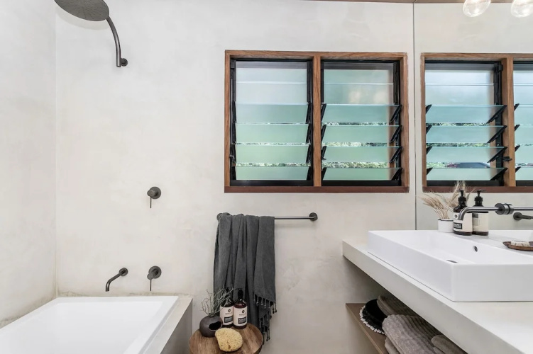Eastern Rise Main House