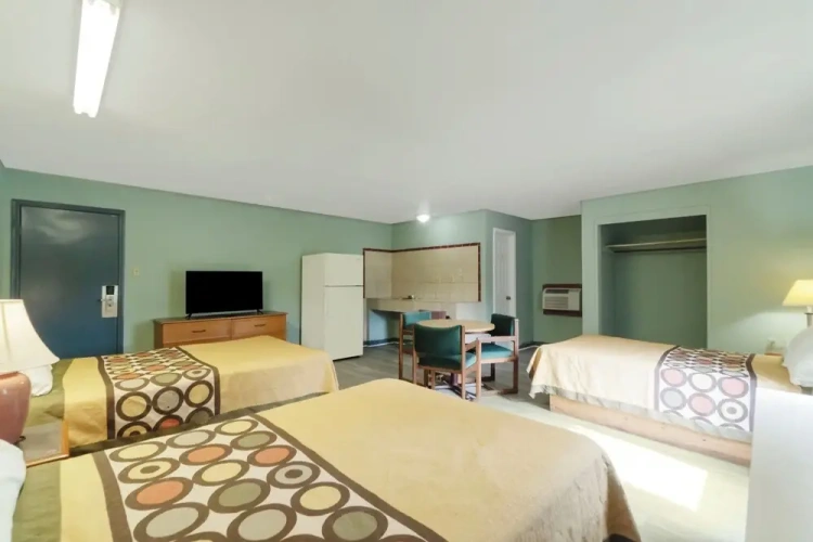 Standard Sextuple room