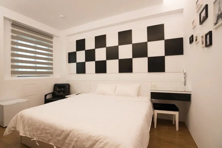 Sunny Breeze Penghu
