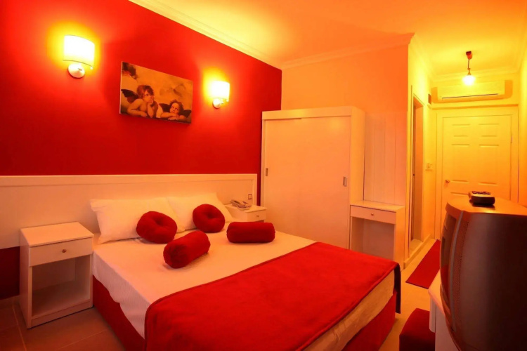 Destina Hotel