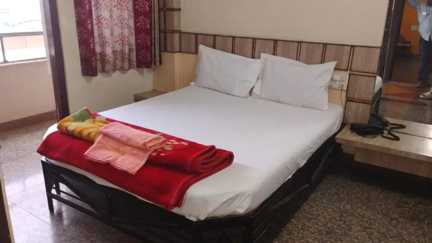 Sai Seva Hotel