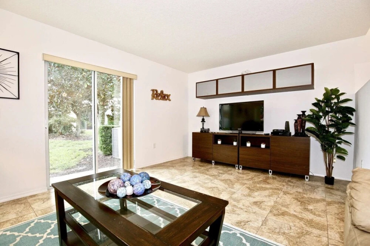 3207 Compass Bay