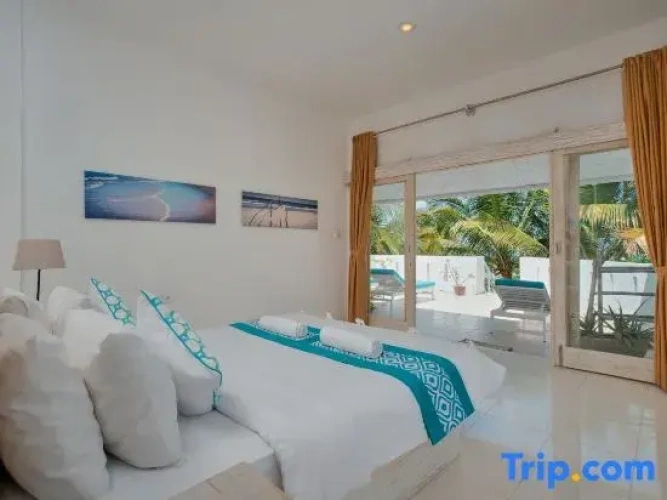 Deluxe Double room with balcony and with sea view