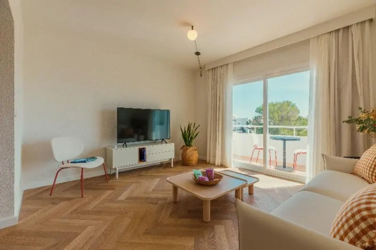 Quadruple Apartment with balcony
