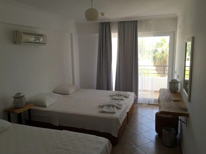 Standard Triple room with balcony