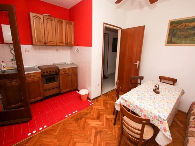 Apartments Ljubo
