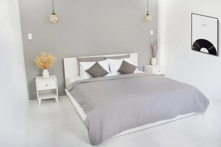 MIDMOST Villa Hotel