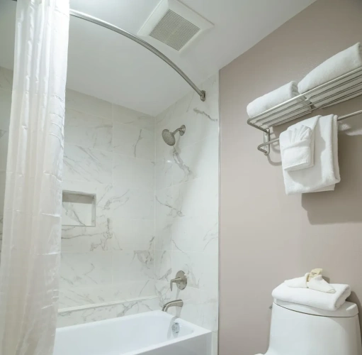 Deluxe Double room with city view