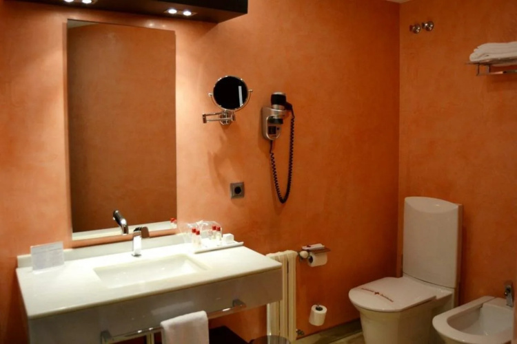 Maroa Hotel