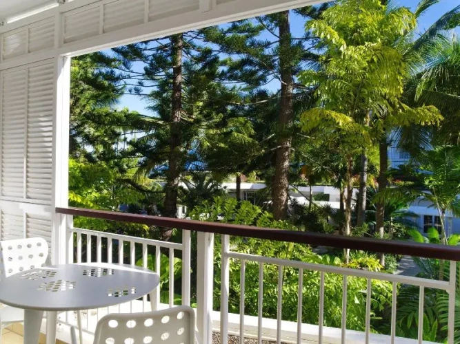 Classic Twin room with garden view