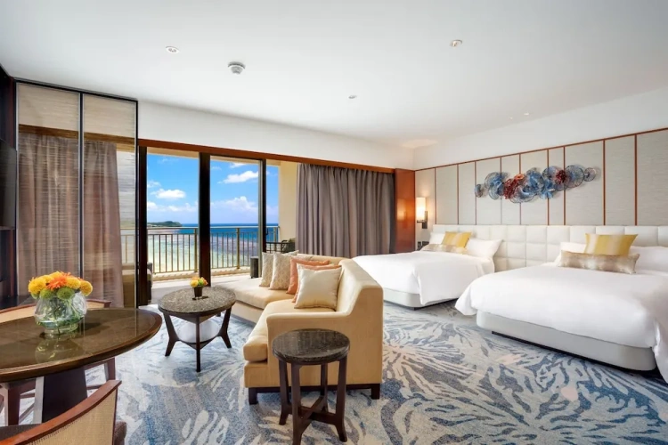 Club Junior Suite