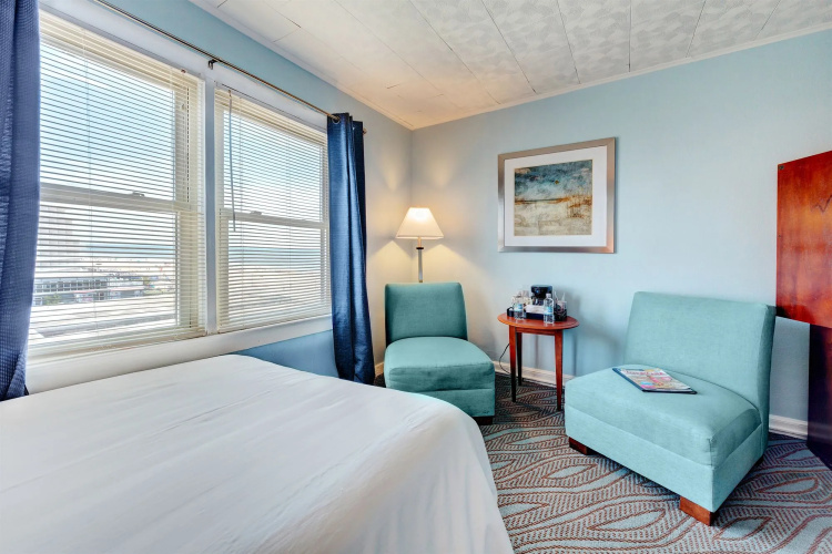 Beach Plaza Hotel