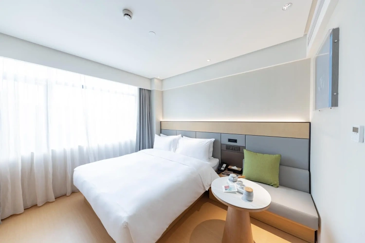 Superior Double room with city view