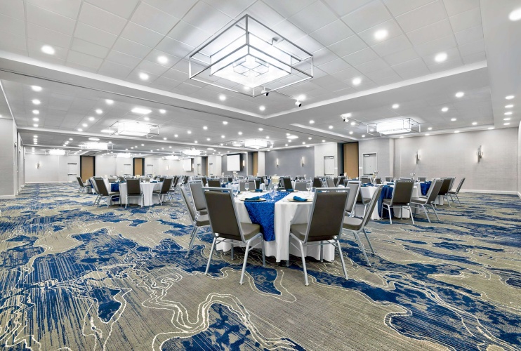 Doubletree By Hilton Davenport photo 19