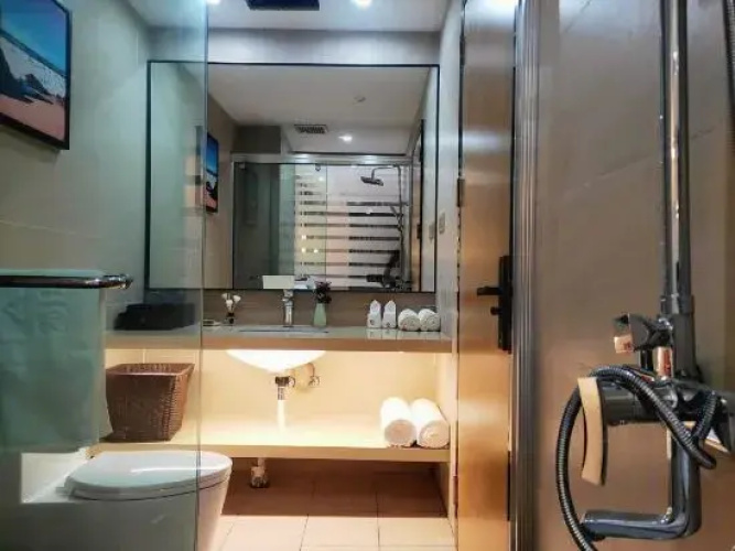 Hairui Hotel