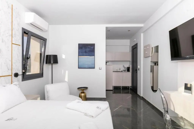 B&D Luxury Suites