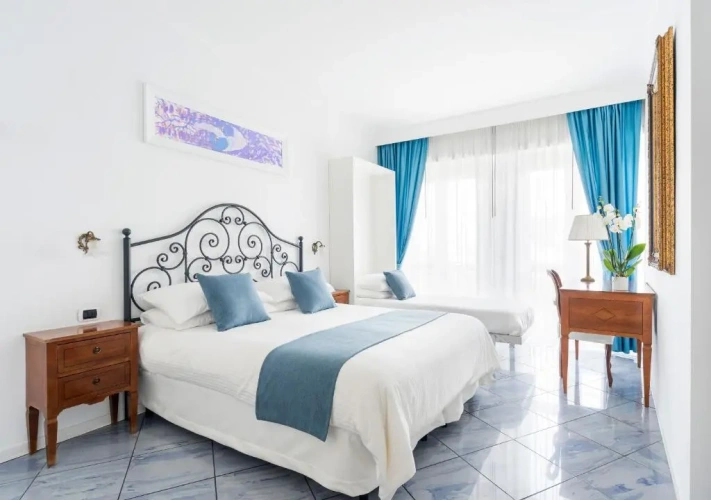 Standard Double room with balcony and with view