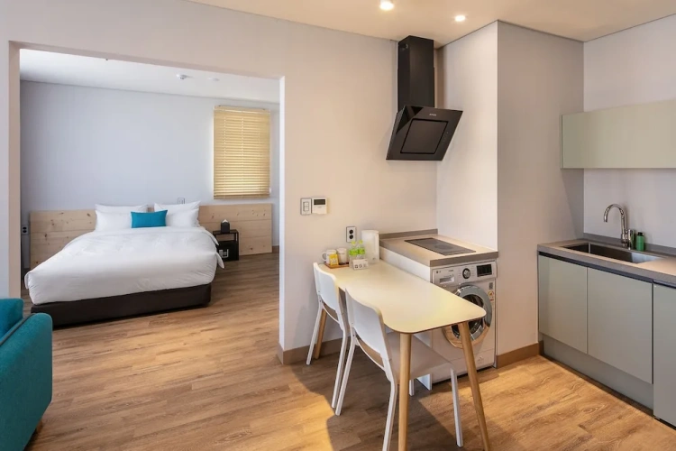 1 Bedroom Suite