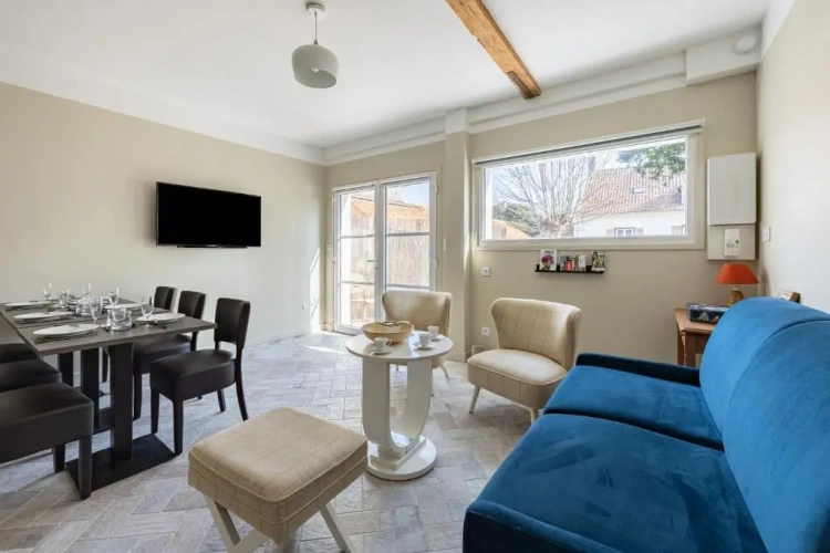 2 Bedrooms Cottage