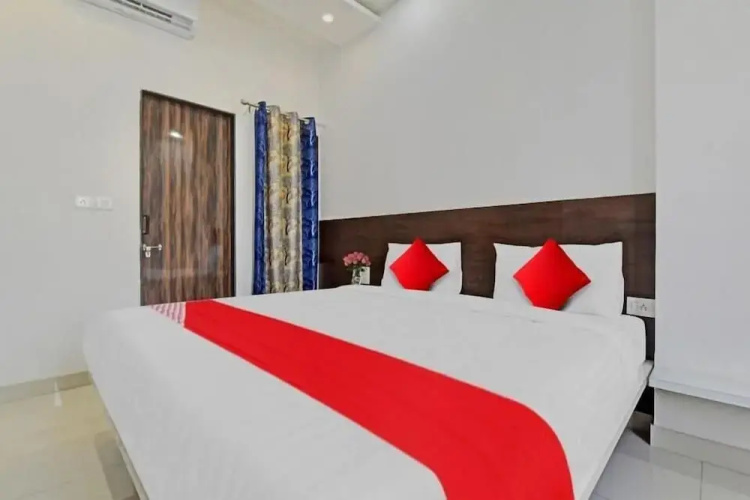 FabHotel Angan