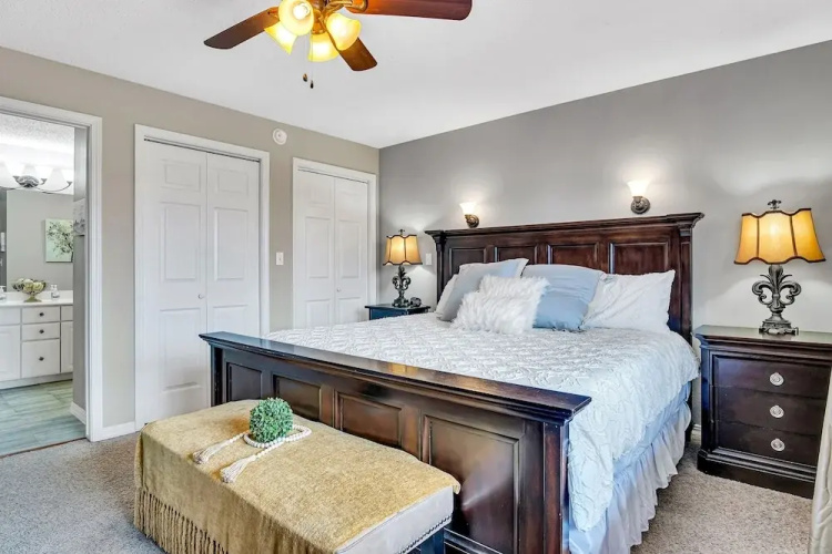 Pointe Of View 2 Bedroom Condo by RedAwning