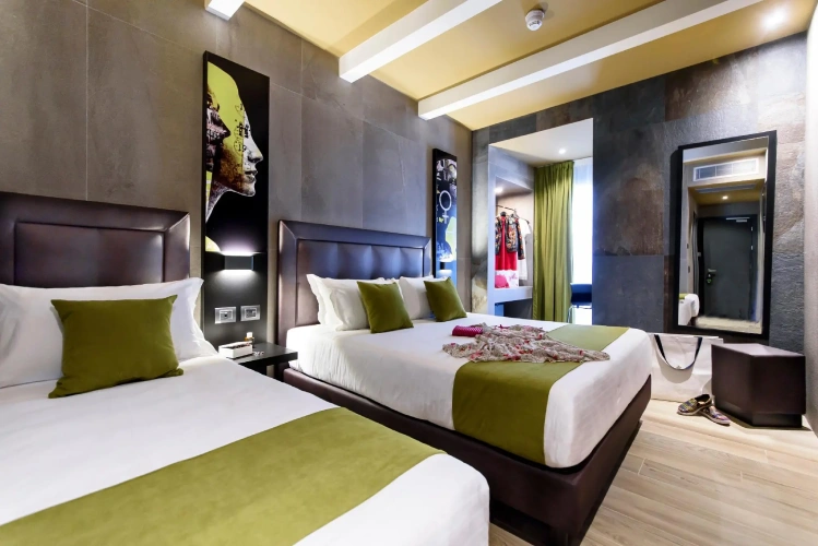 Triple room