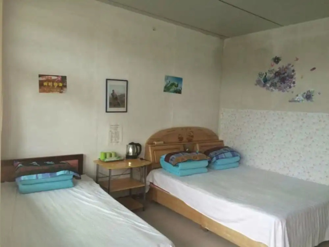 Qinglongxia Pinfu Scenic Farm Stay