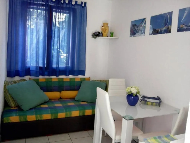 Apartments Neda - 80m from sea
