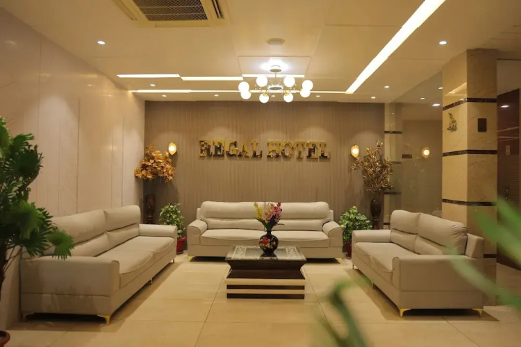 Regal Hotel and Restaurant