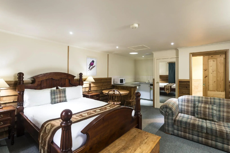 Cradle Forest Inn